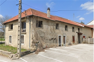 maison-villa à la vente -   39300  CHAMPAGNOLE, surface 200 m2 vente maison-villa - APR735515